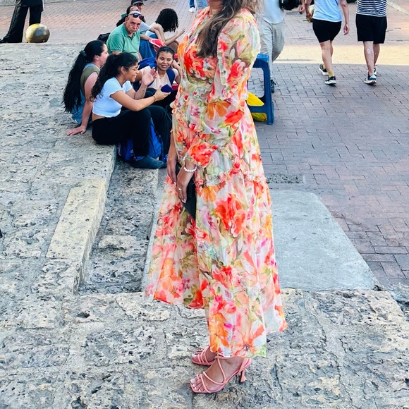 Marchesa Notte Abstract Floral Printed Chiffon Maxi Dress - Picture 3 of 5